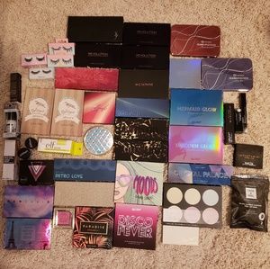 Huge makeup bundle! SOLD!!!